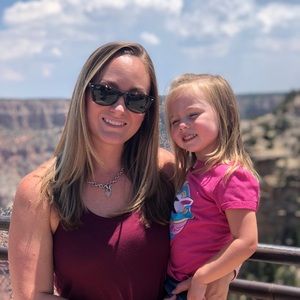 Meet your Posher, Julie